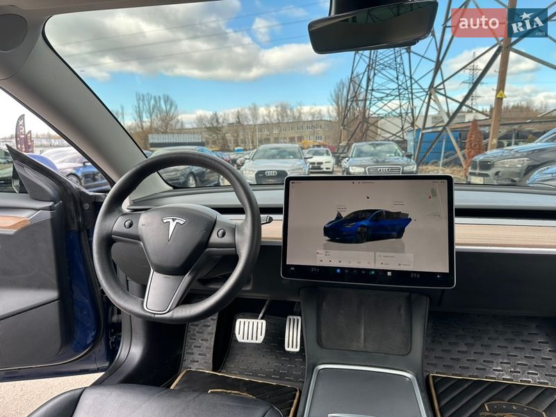 Седан Tesla Model 3 2022 в Харкові