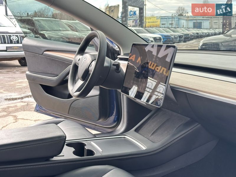 Седан Tesla Model 3 2022 в Харкові