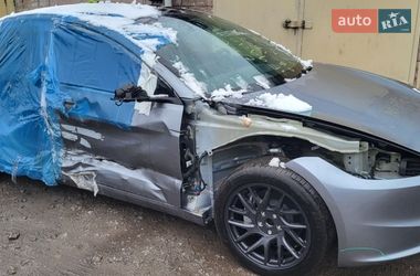 Седан Tesla Model 3 2025 в Запорожье