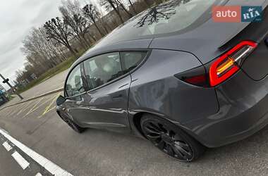 Седан Tesla Model 3 2023 в Киеве