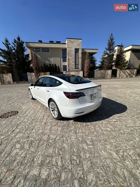 Седан Tesla Model 3 2020 в Львове фото 25 Седан Tesla Model 3 2020 в Львове