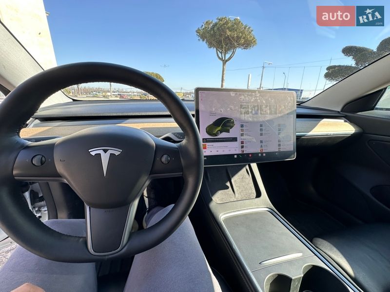 Седан Tesla Model 3 2020 в Львове фото 42 Седан Tesla Model 3 2020 в Львове