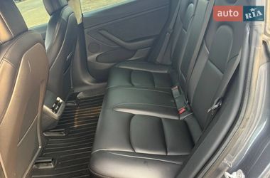 Седан Tesla Model 3 2021 в Ирпене
