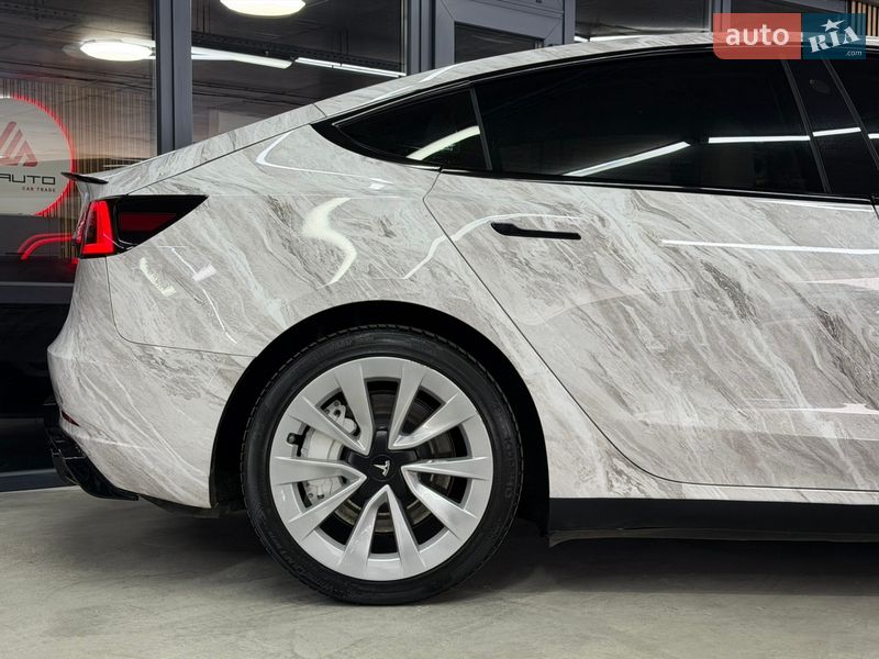 Седан Tesla Model 3 2022 в Одесі