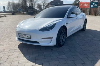 Седан Tesla Model 3 2022 в Ивано-Франковске