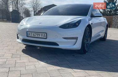 Седан Tesla Model 3 2022 в Ивано-Франковске