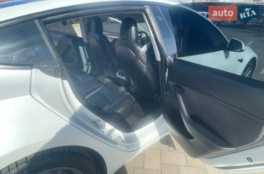 Седан Tesla Model 3 2022 в Ивано-Франковске
