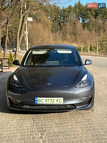 Седан Tesla Model 3 2023 в Львові