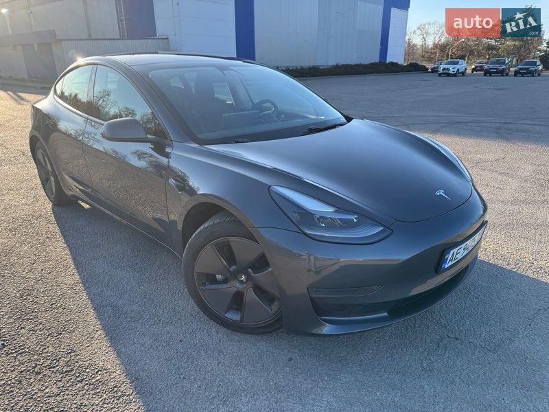 Седан Tesla Model 3 2021 в Днепре