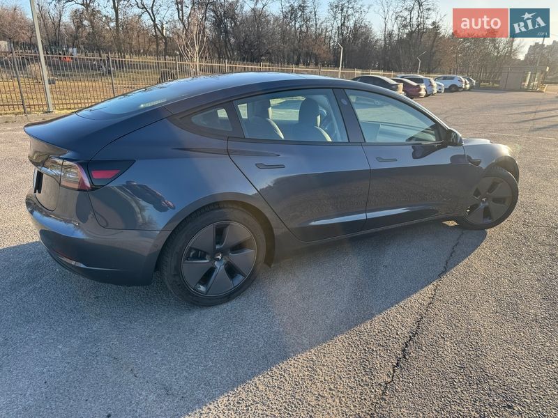 Седан Tesla Model 3 2021 в Днепре