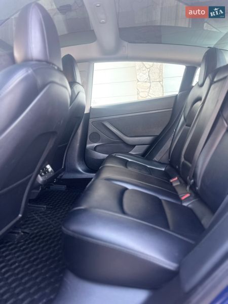 Седан Tesla Model 3 2021 в Одесі