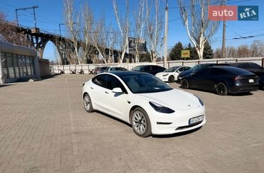 Седан Tesla Model 3 2022 в Дніпрі