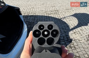 Седан Tesla Model 3 2020 в Коростышеве