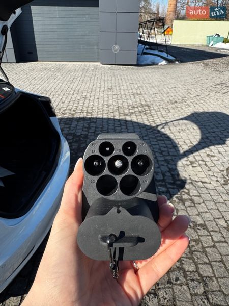 Седан Tesla Model 3 2020 в Коростишеві