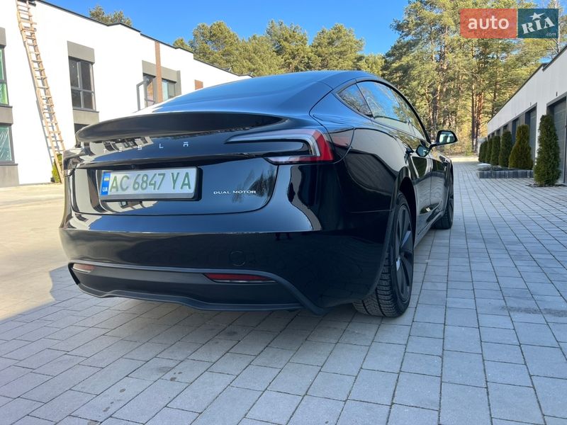 Седан Tesla Model 3 2024 в Ковелі