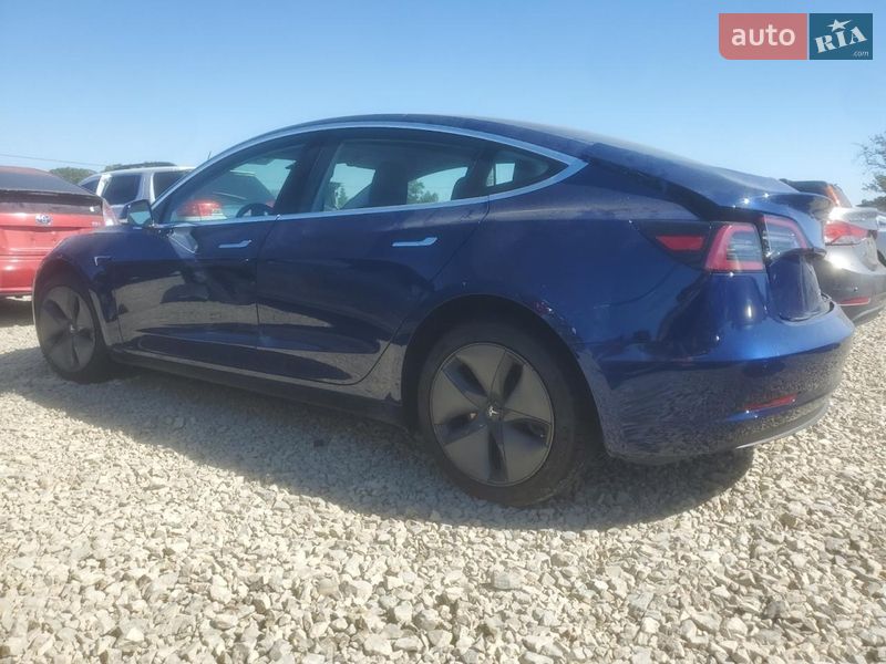 Седан Tesla Model 3 2018 в Луцке
