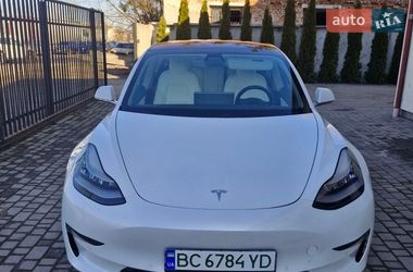 Седан Tesla Model 3 2018 в Львове