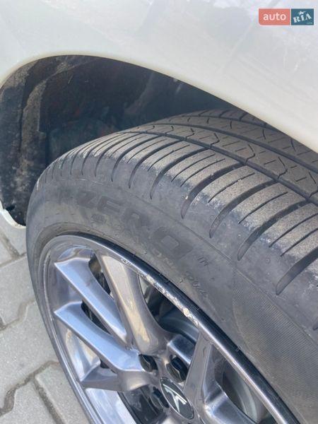 Седан Tesla Model 3 2023 в Калуше