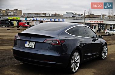 Седан Tesla Model 3 2019 в Черкассах