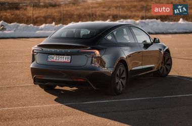 Седан Tesla Model 3 2025 в Ровно фото 52 Седан Tesla Model 3 2025 в Ровно