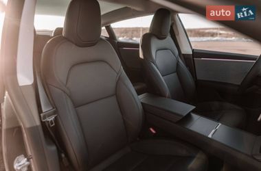 Седан Tesla Model 3 2025 в Ровно фото 57 Седан Tesla Model 3 2025 в Ровно