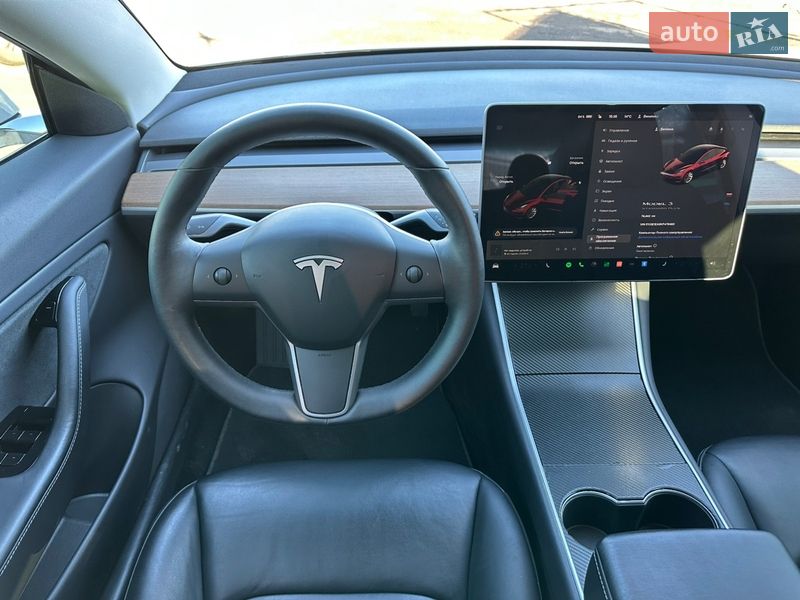 Седан Tesla Model 3 2019 в Києві