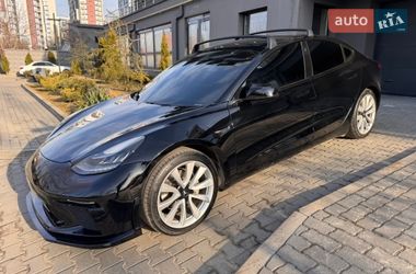 Седан Tesla Model 3 2020 в Івано-Франківську