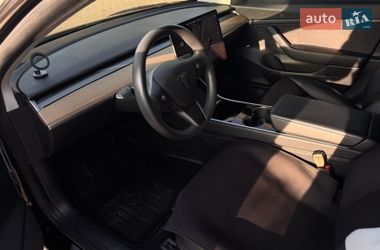 Седан Tesla Model 3 2020 в Івано-Франківську