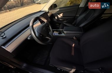 Седан Tesla Model 3 2020 в Ивано-Франковске