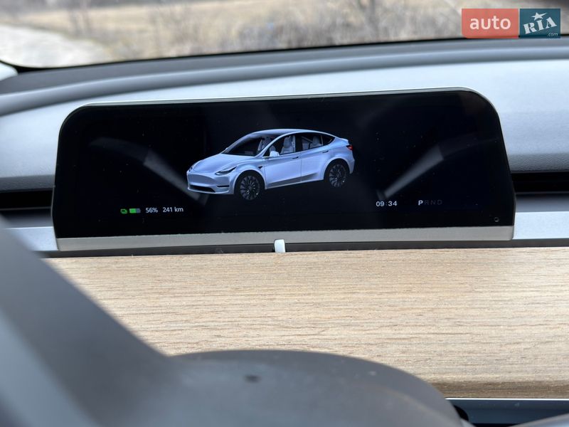 Седан Tesla Model 3 2018 в Кам'янському