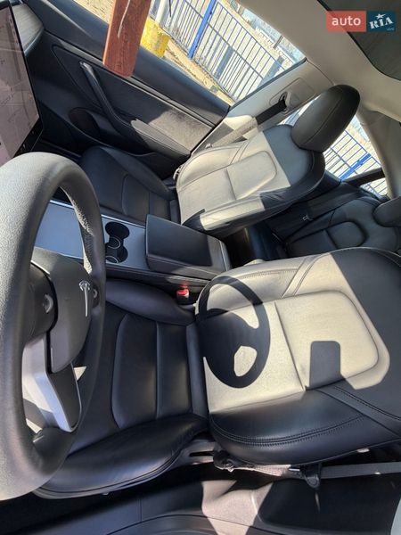 Седан Tesla Model 3 2020 в Ковеле