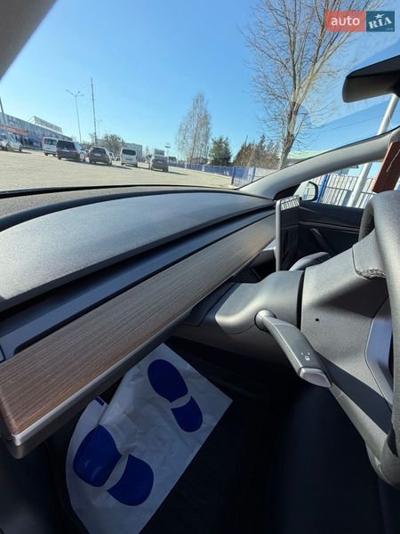 Седан Tesla Model 3 2020 в Ковеле