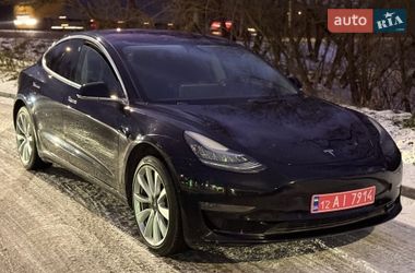 Седан Tesla Model 3 2018 в Рівному