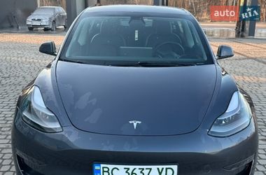 Седан Tesla Model 3 2023 в Самборе