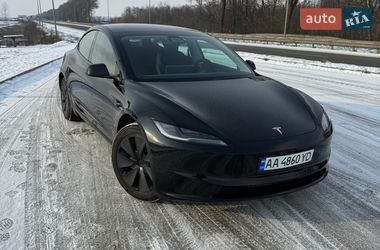 Седан Tesla Model 3 2024 в Києві