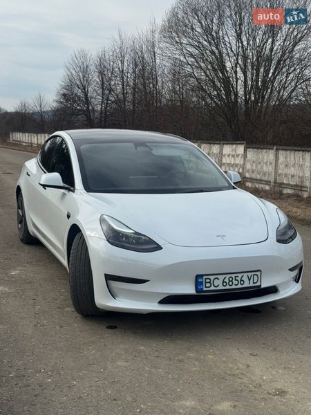 Седан Tesla Model 3 2023 в Старому Самборі