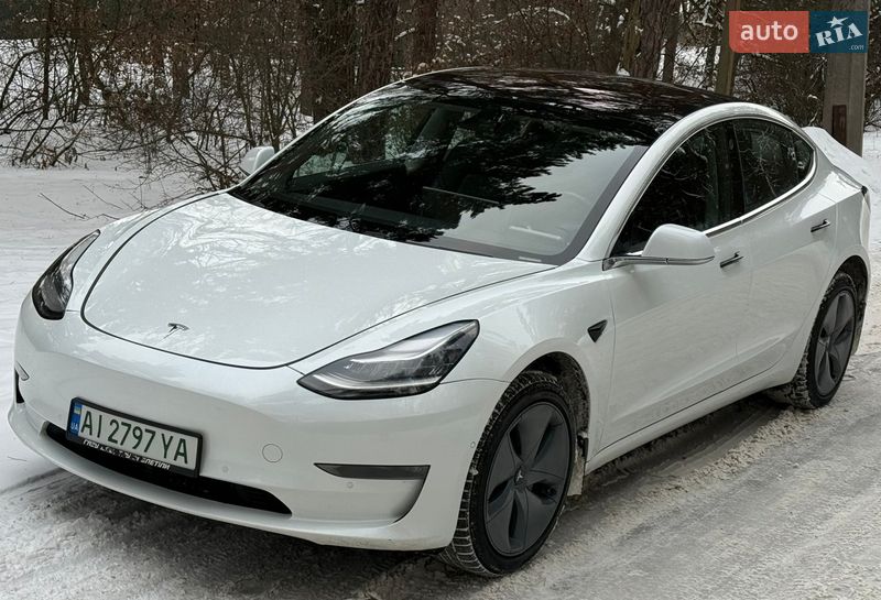 Седан Tesla Model 3 2018 в Киеве