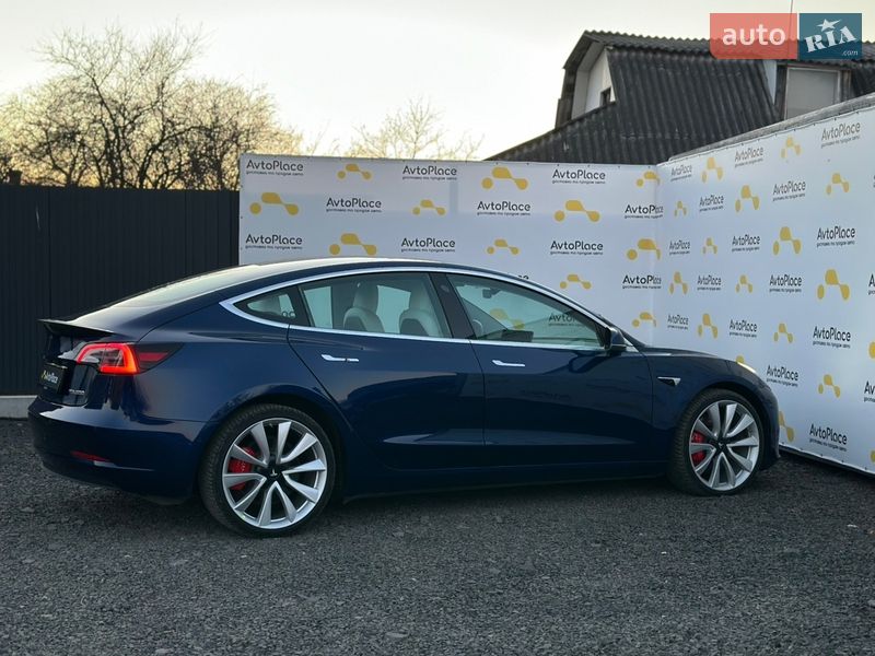 Седан Tesla Model 3 2019 в Луцке фото 10 Седан Tesla Model 3 2019 в Луцке