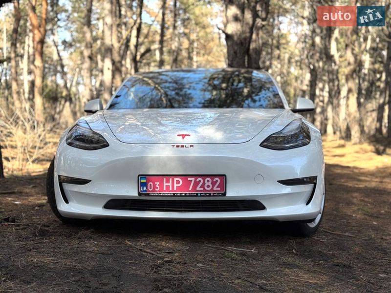 Седан Tesla Model 3 2019 в Запоріжжі