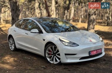 Седан Tesla Model 3 2019 в Запорожье