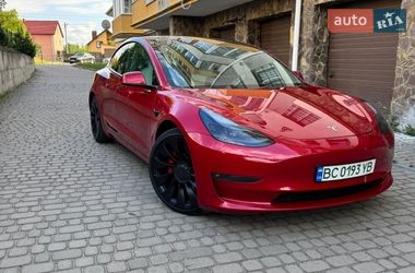 Седан Tesla Model 3 2021 в Львові