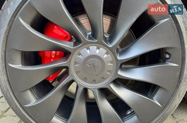 Седан Tesla Model 3 2021 в Львові