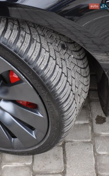 Седан Tesla Model 3 2021 в Одессе