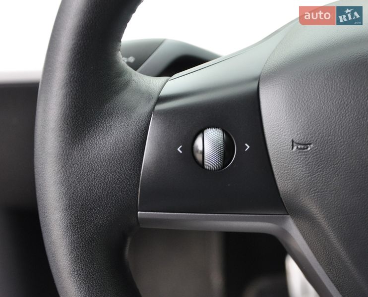 Седан Tesla Model 3 2021 в Одессе