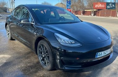 Седан Tesla Model 3 2019 в Києві