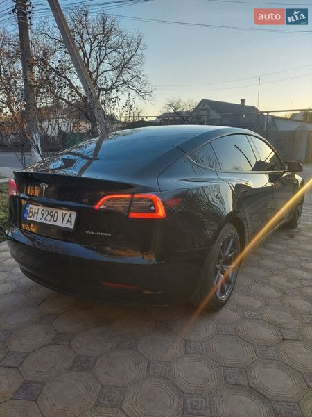 Седан Tesla Model 3 2021 в Одесі