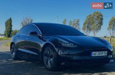 Седан Tesla Model 3 2019 в Днепре