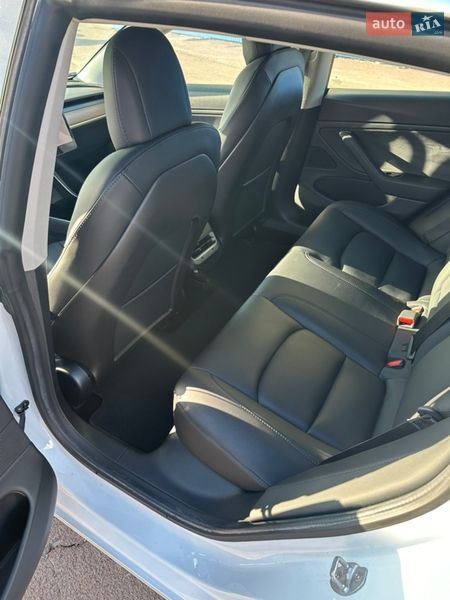 Седан Tesla Model 3 2020 в Харькове