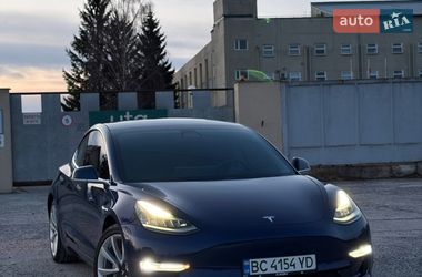 Седан Tesla Model 3 2018 в Дрогобыче
