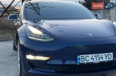 Седан Tesla Model 3 2018 в Дрогобыче